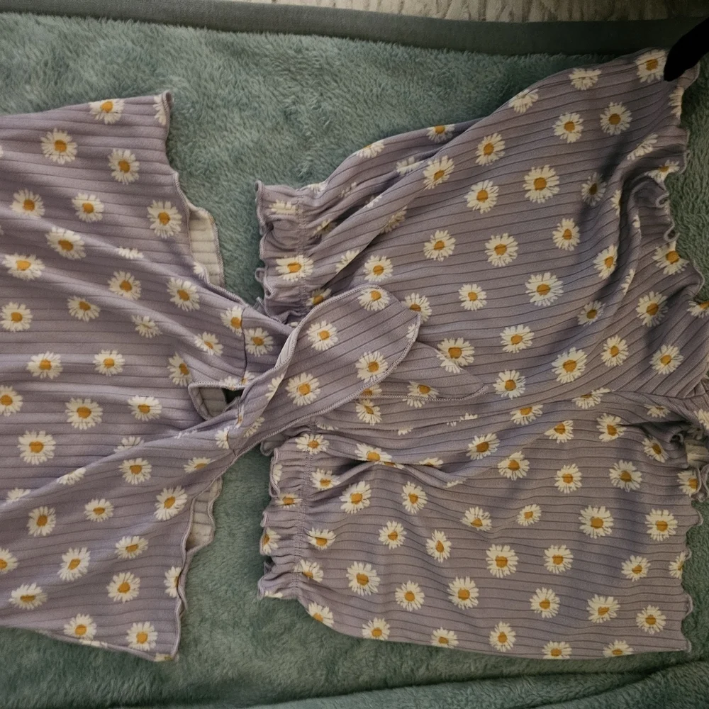 Lily Bleu Purple and White Daisy Matching Set
